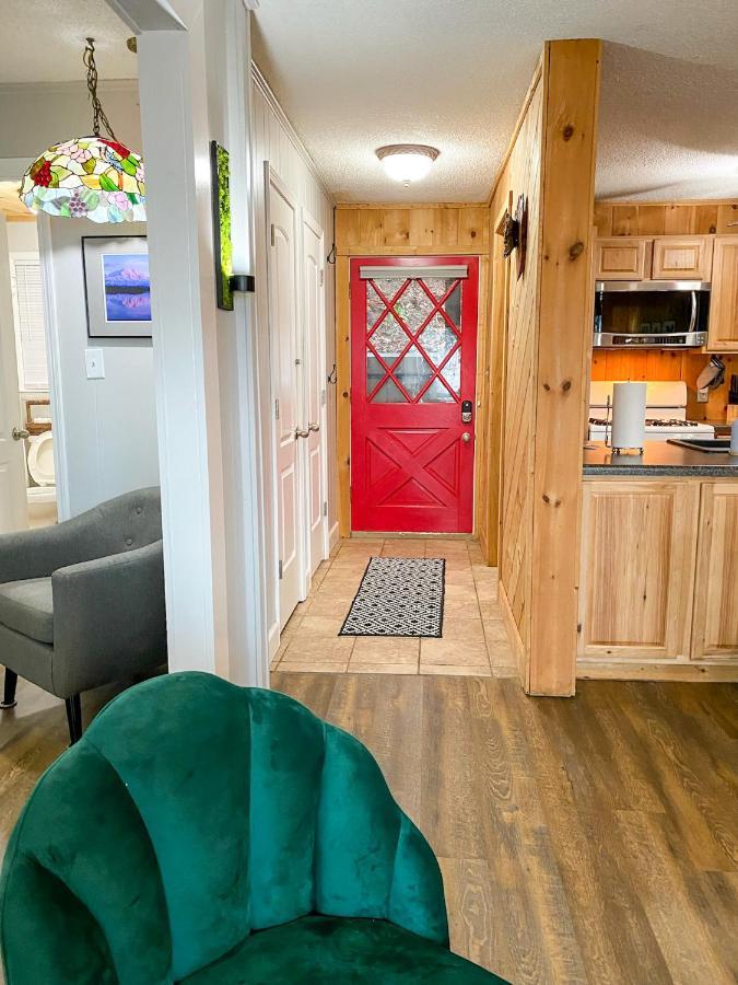Your Perfect Basecamp For Mountain Adventures! Beech Mountain Bagian luar foto